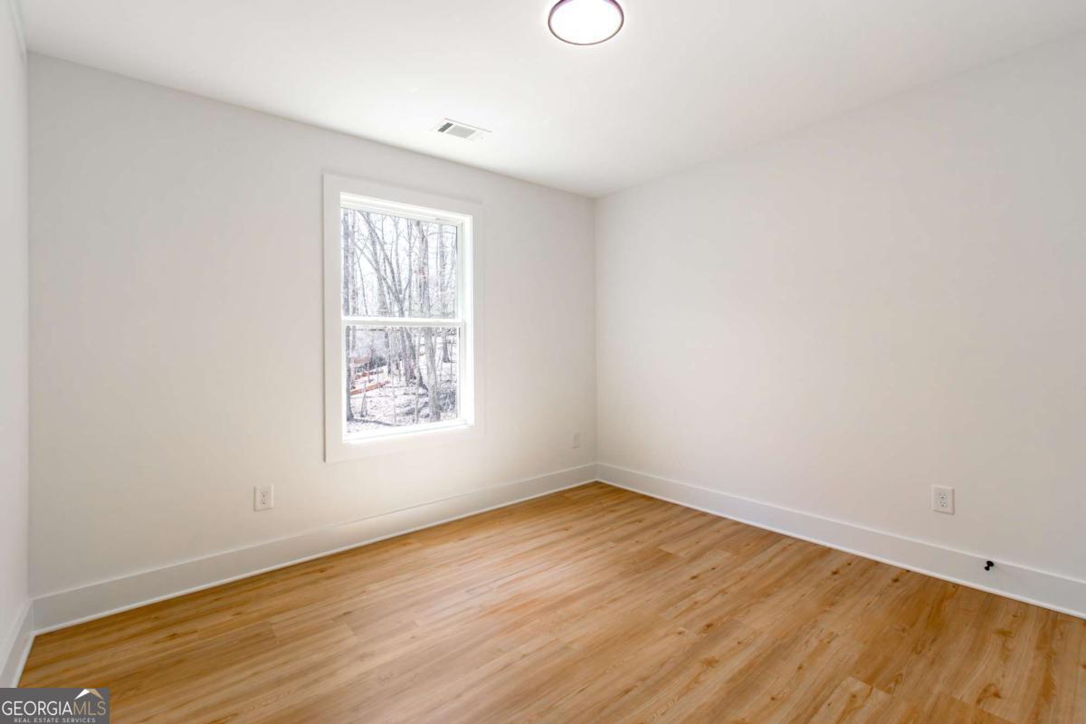 7603 Beachwood Drive