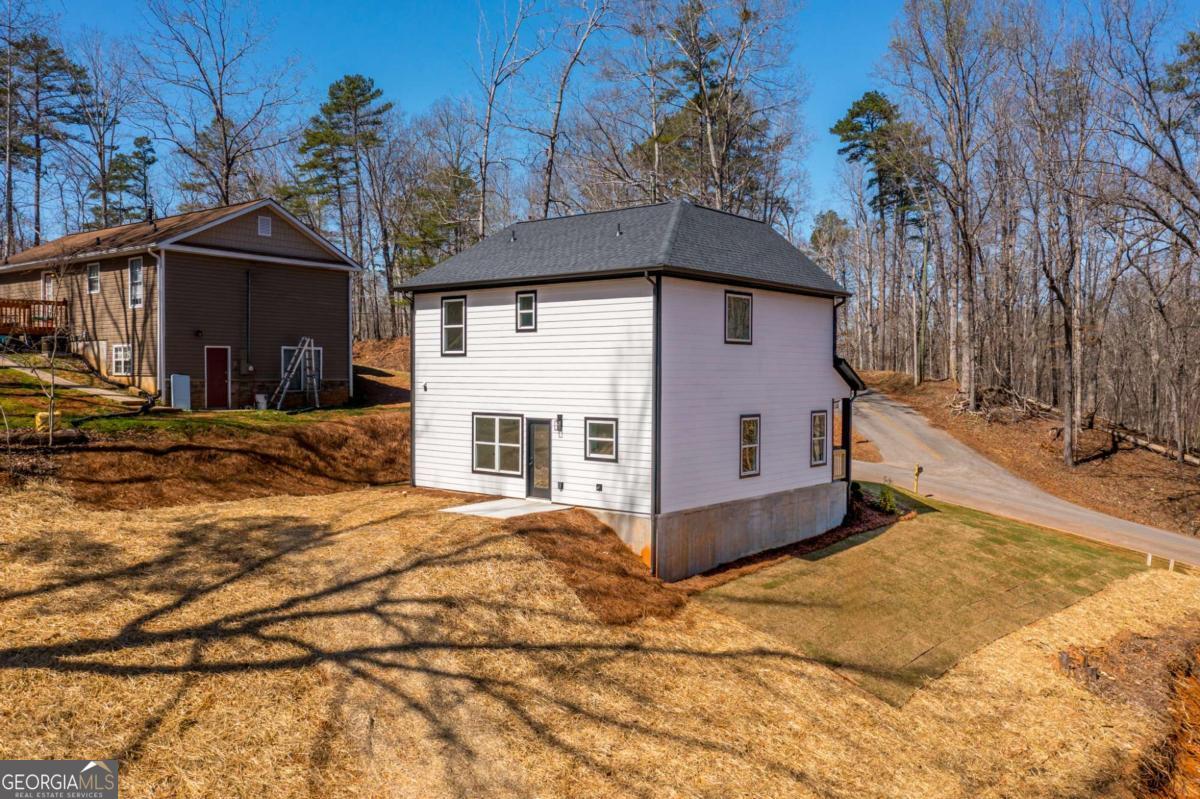 7603 Beachwood Drive