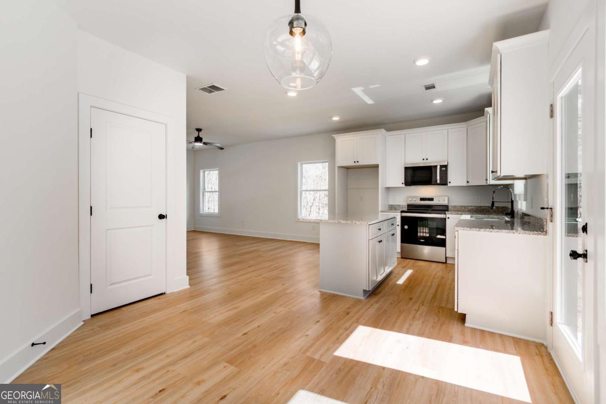 7603 Beachwood Drive