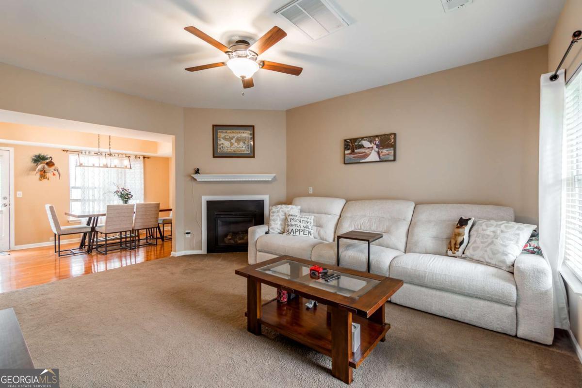 4858 Tangerine Circle