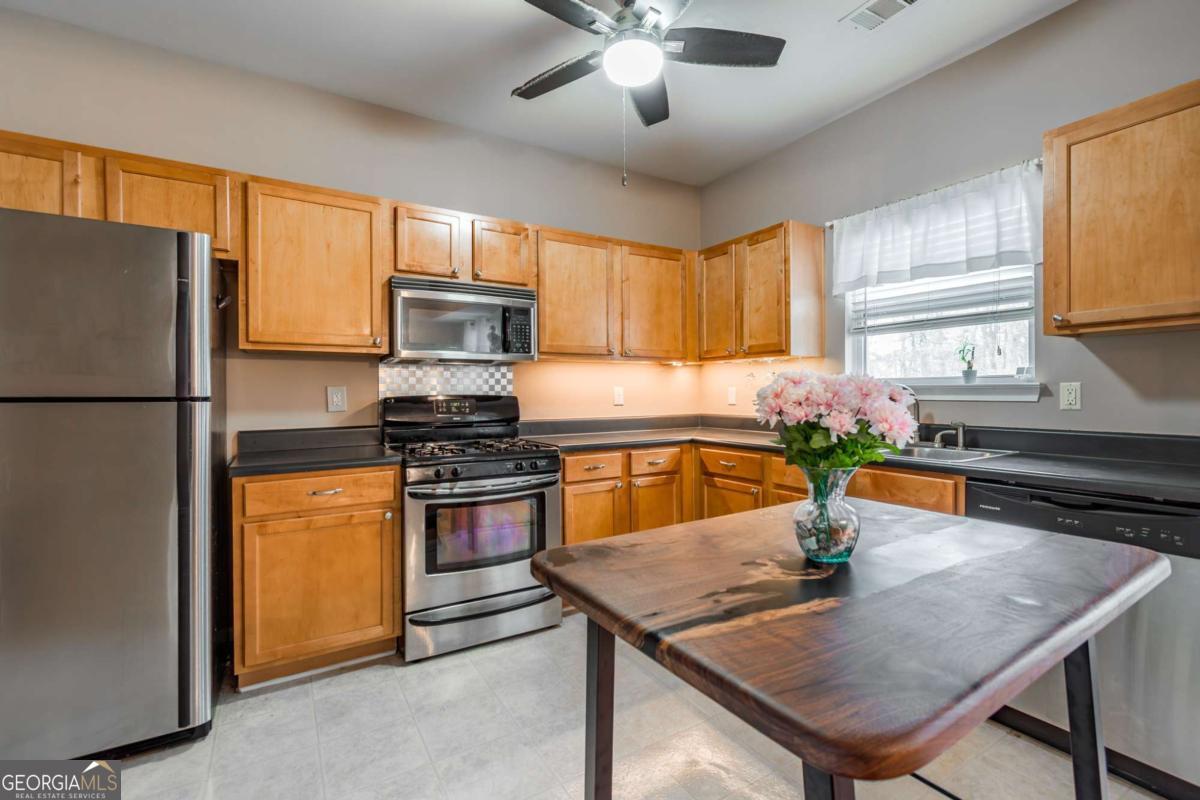 4858 Tangerine Circle