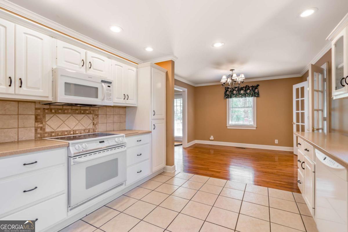 6628 Windvane Point