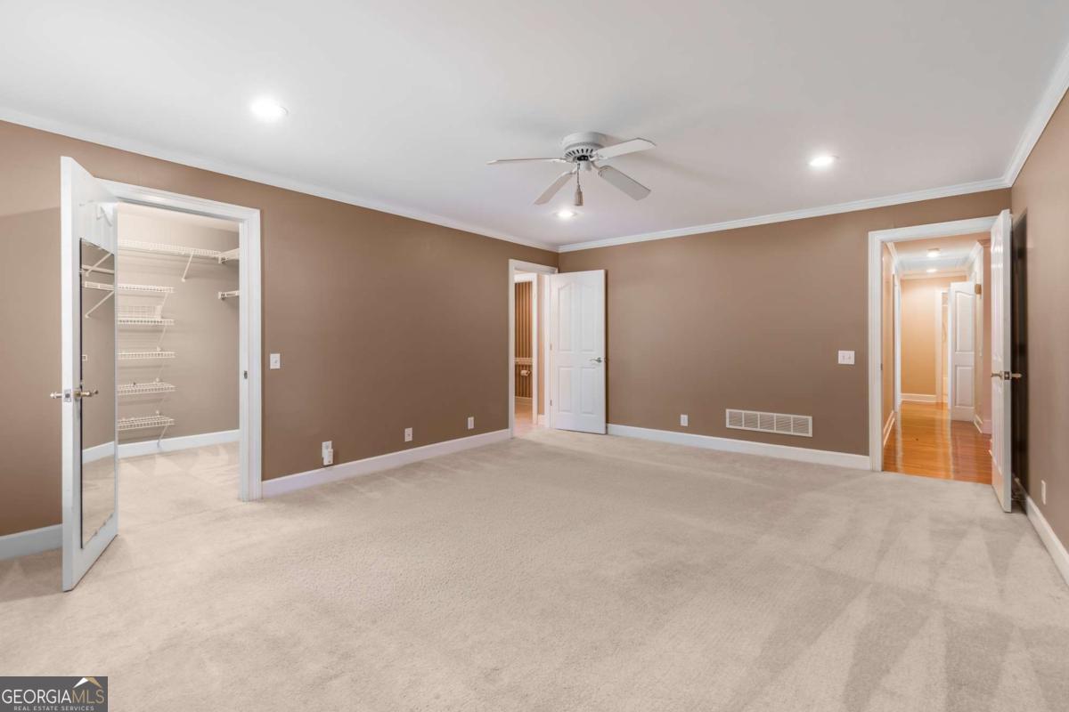 6628 Windvane Point