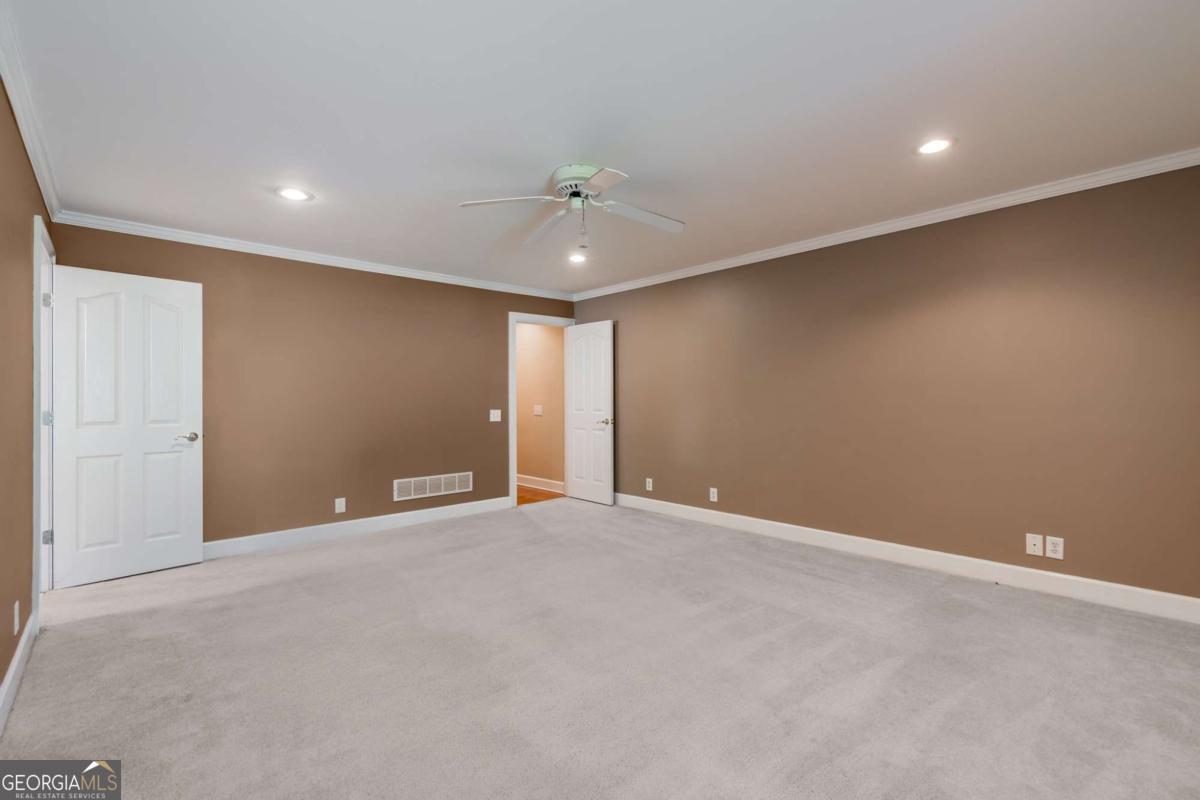 6628 Windvane Point