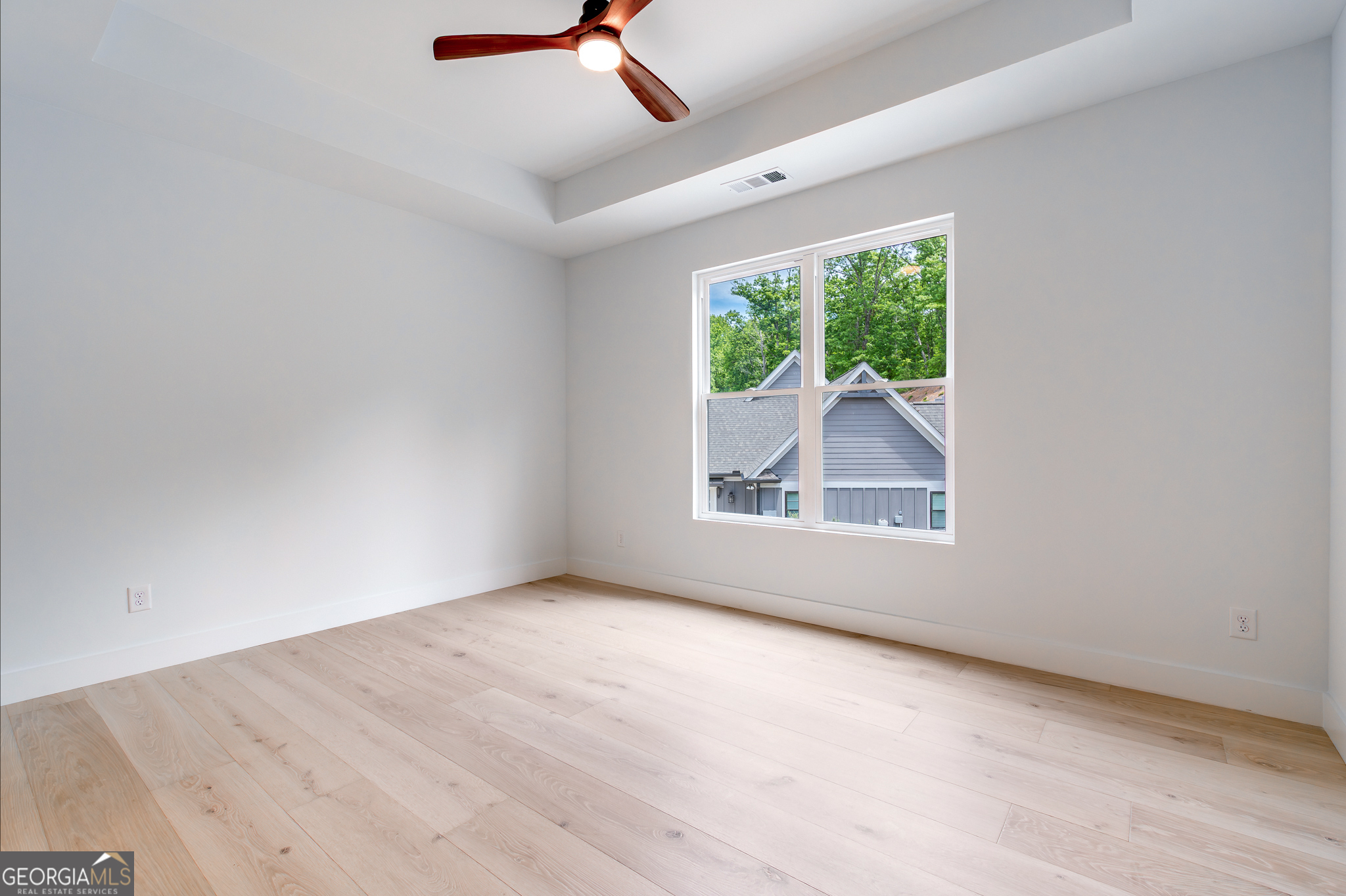 6004 Hemingway Lane