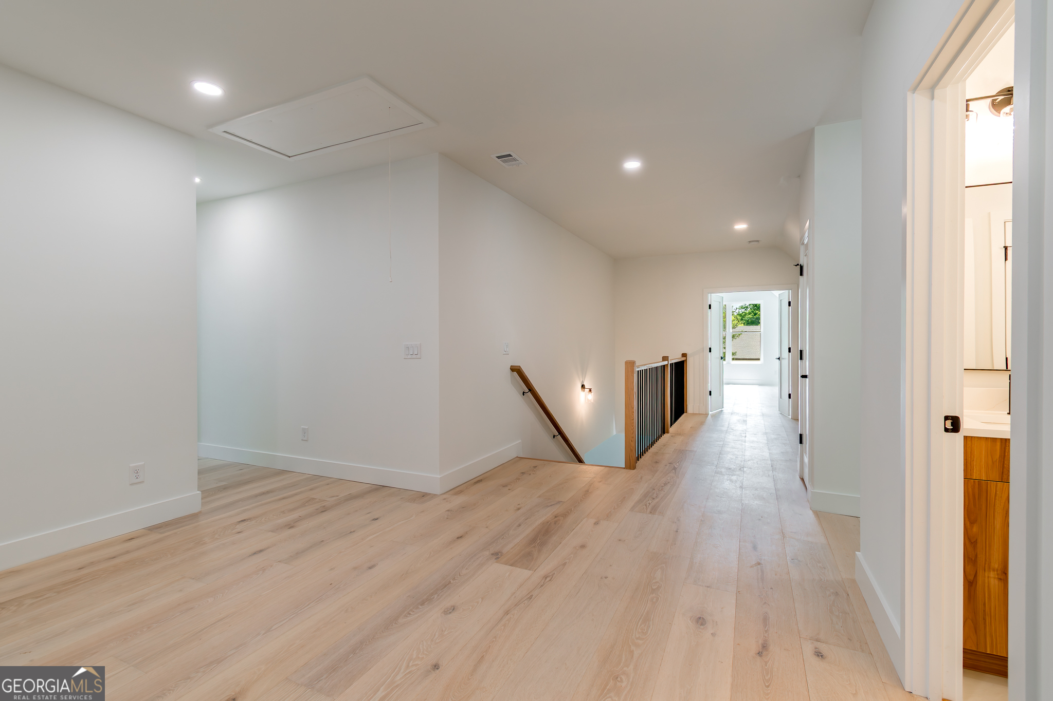 6004 Hemingway Lane