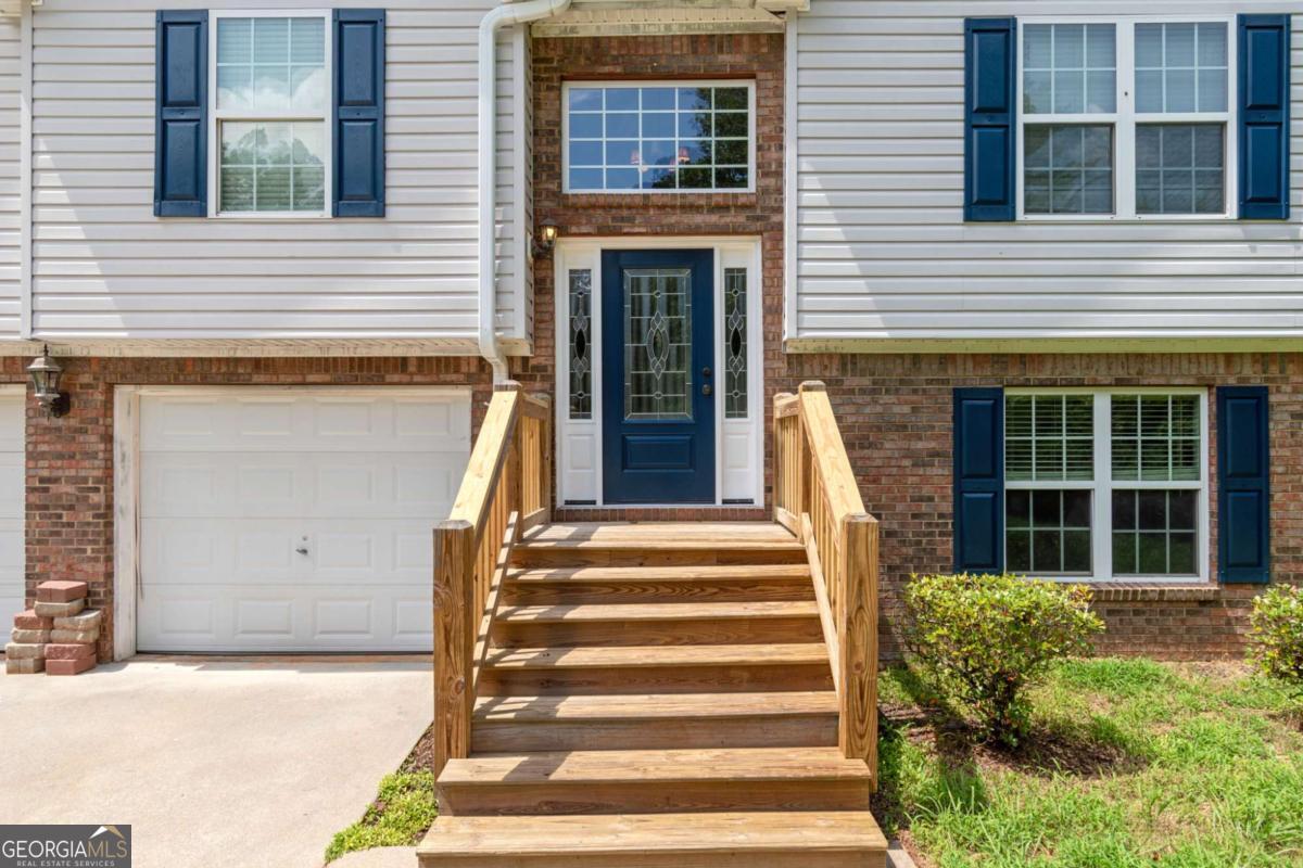 4718 Middleboro Lane