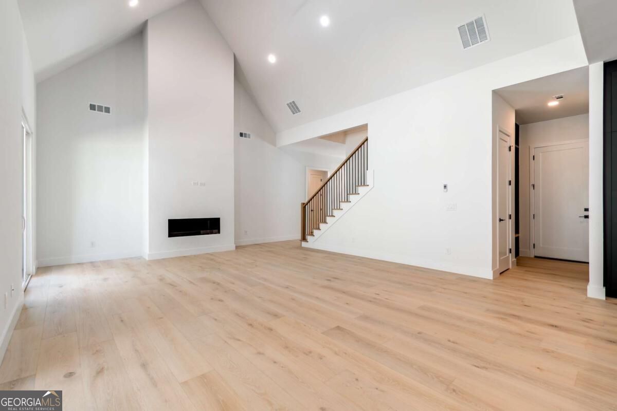 6004 Hemingway Lane