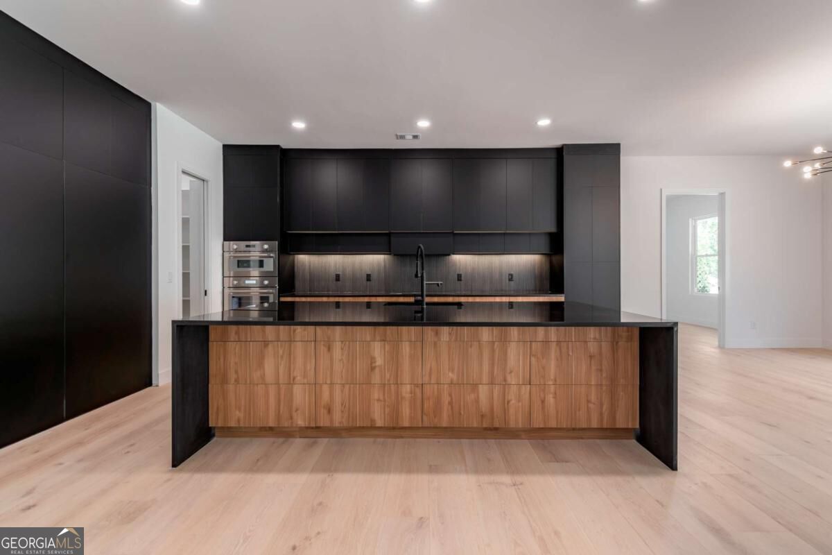 6004 Hemingway Lane