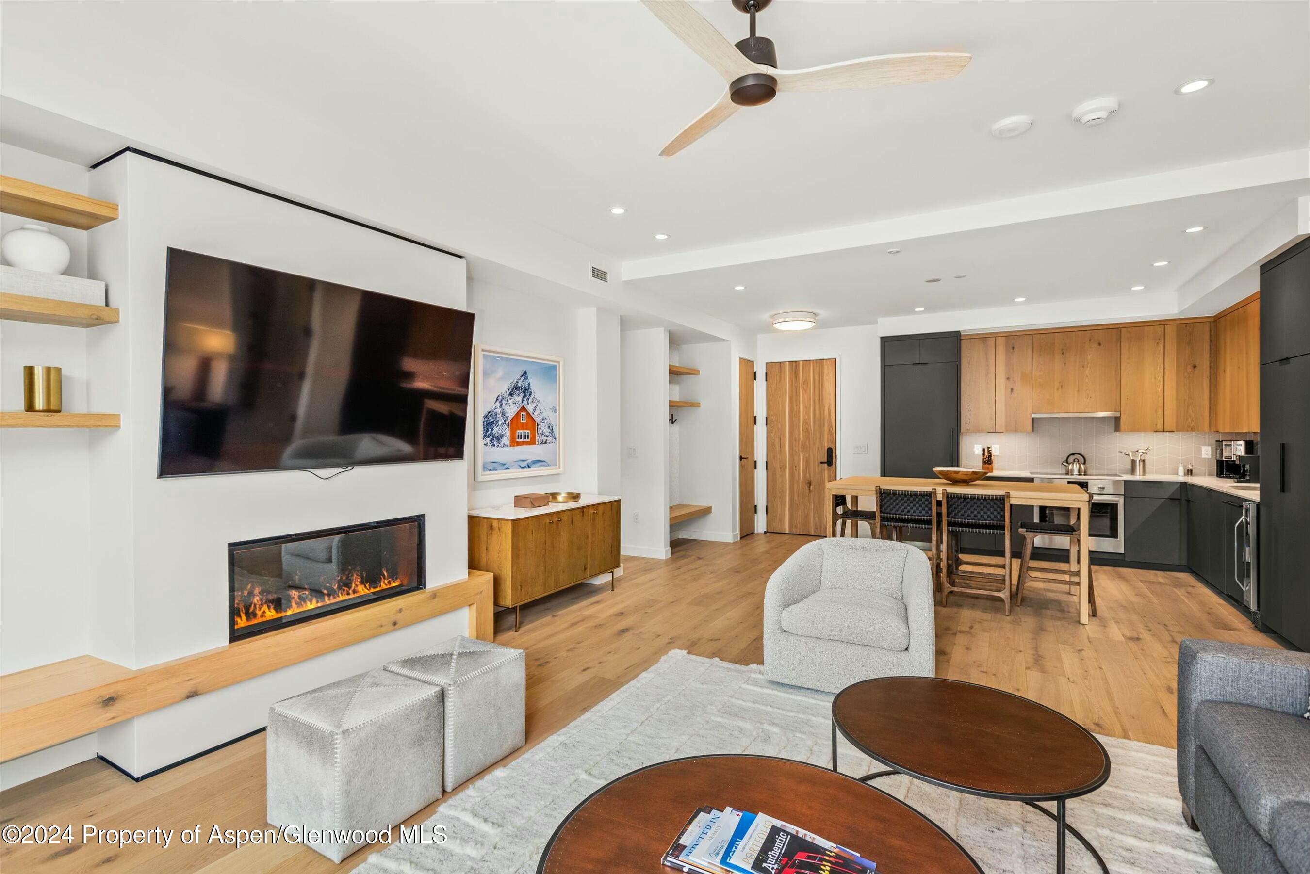 119 Wood Road, 403