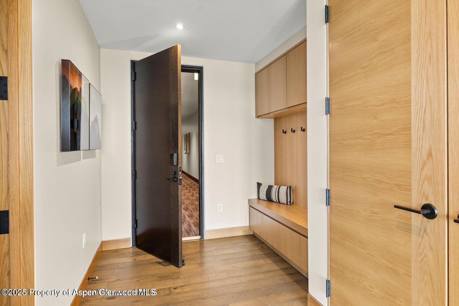 77 Wood Road, 507-10
