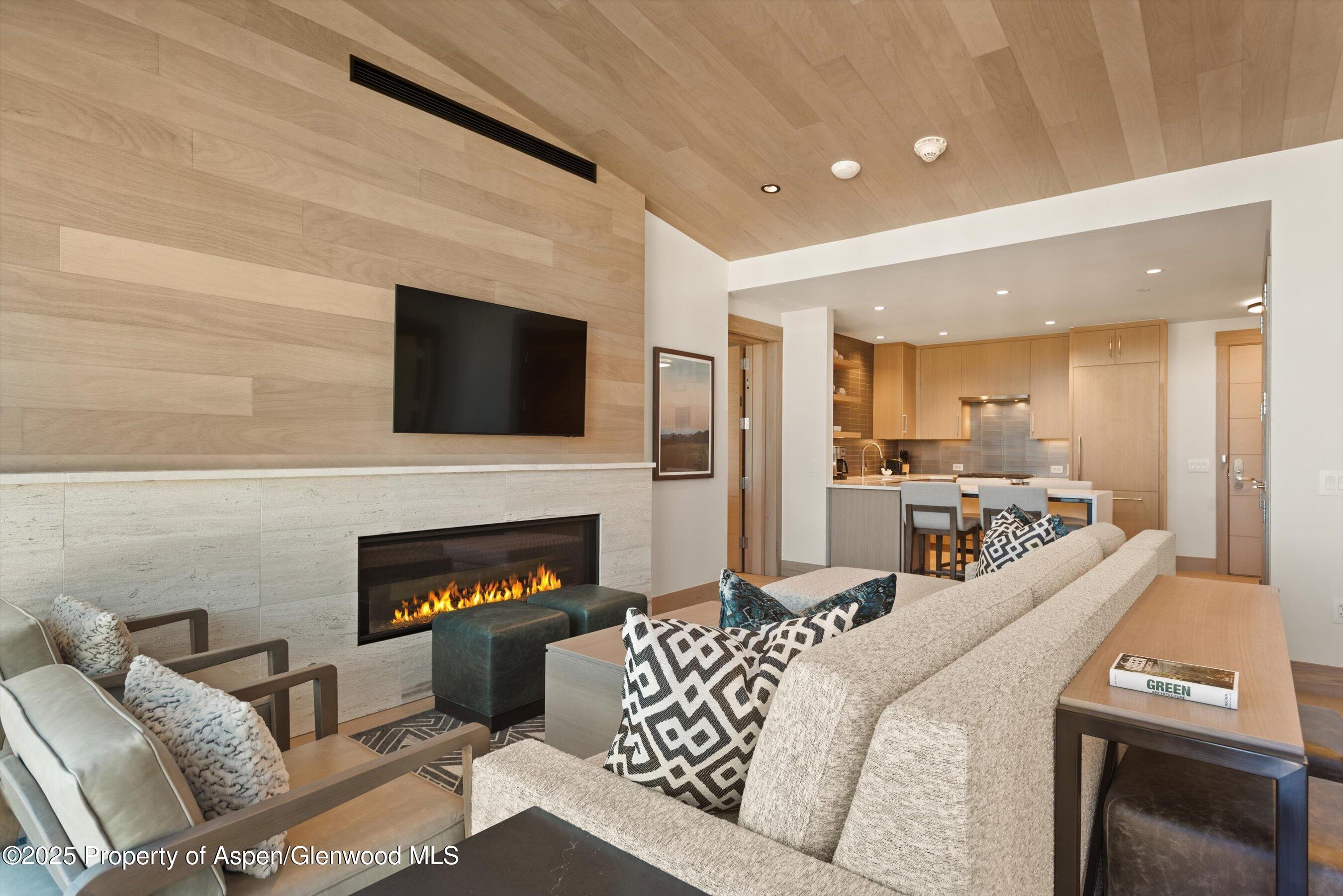 130 Wood Road 660-662