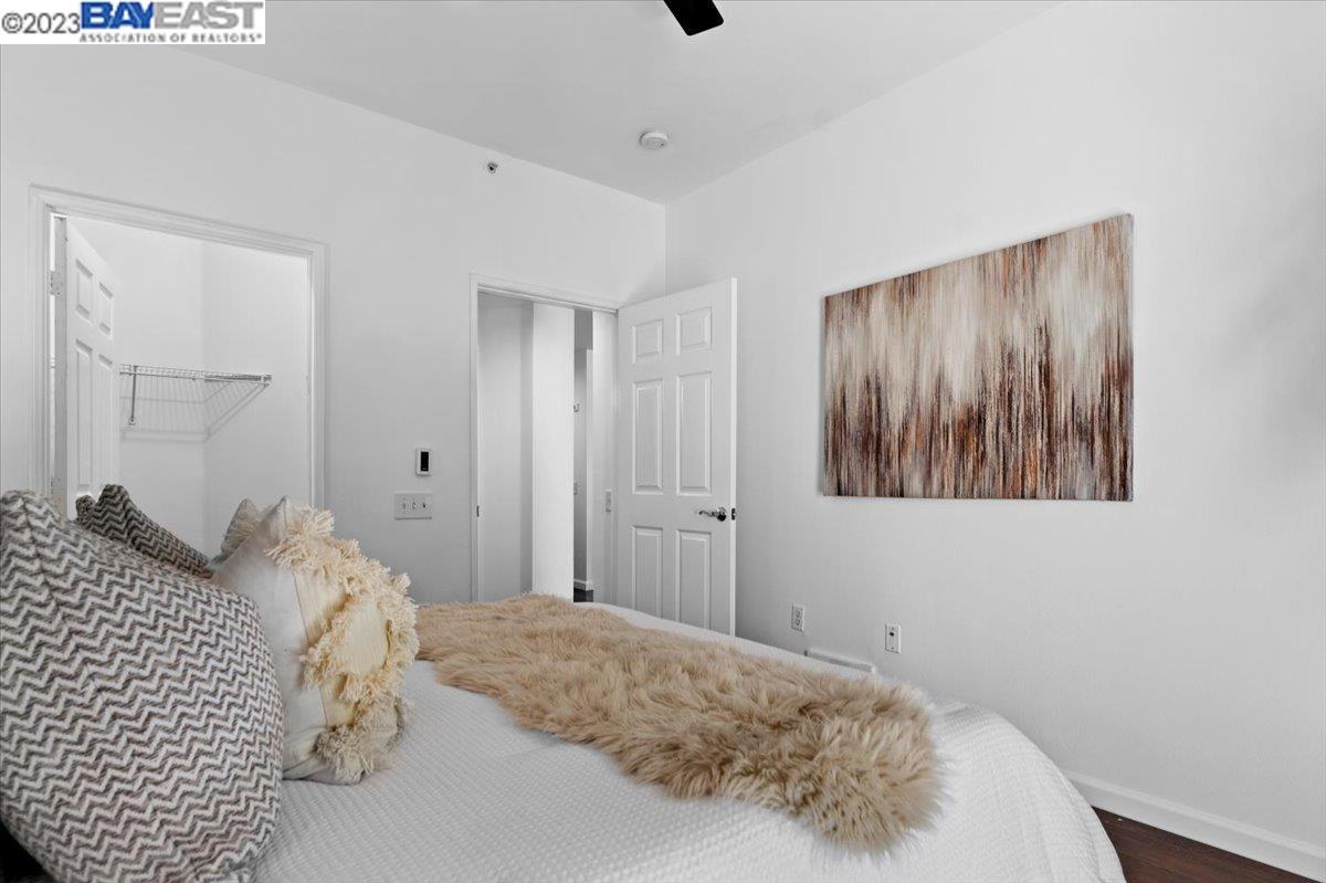 320 Caldecott Ln Unit: 120