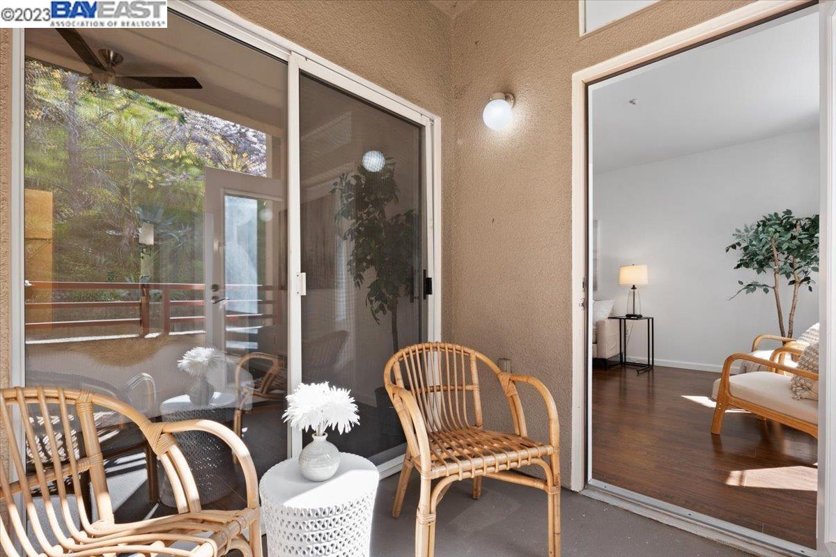 320 Caldecott Ln Unit: 120