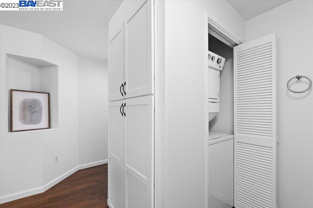 320 Caldecott Ln Unit: 120