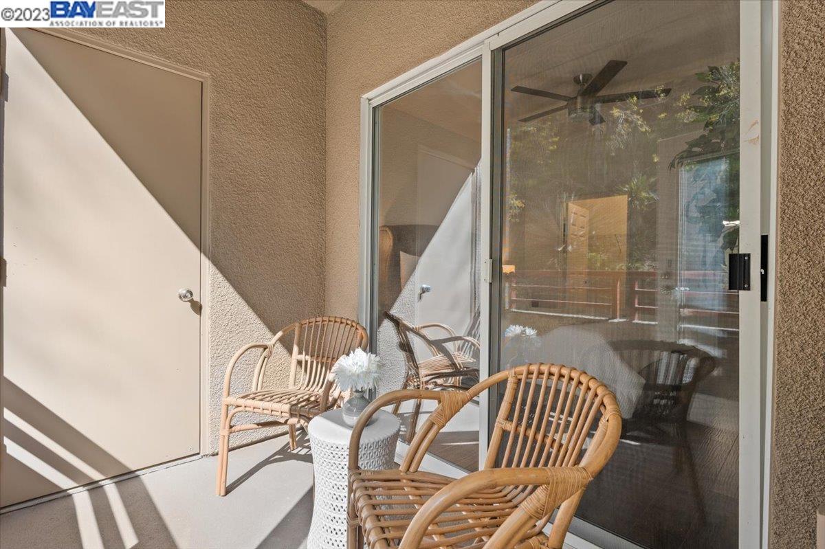 320 Caldecott Ln Unit: 120