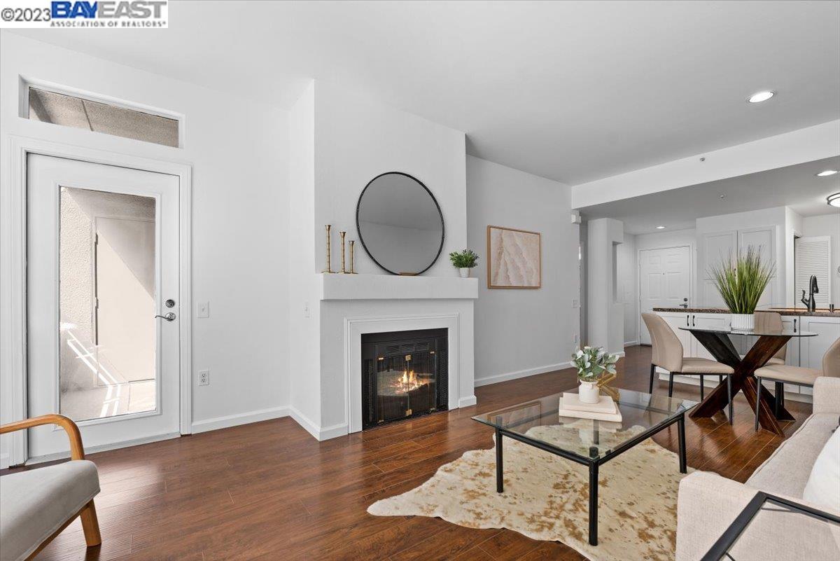 320 Caldecott Ln Unit: 120