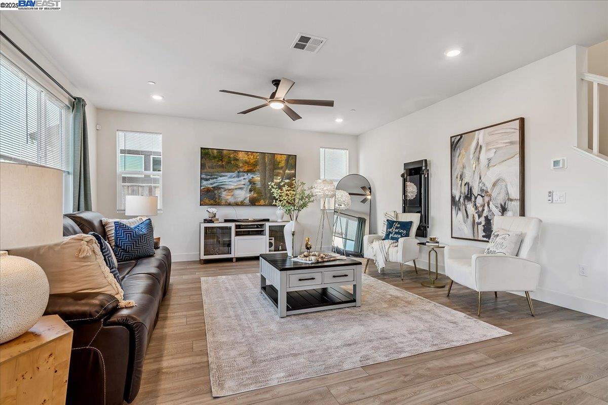 5360 Trimonti Cir