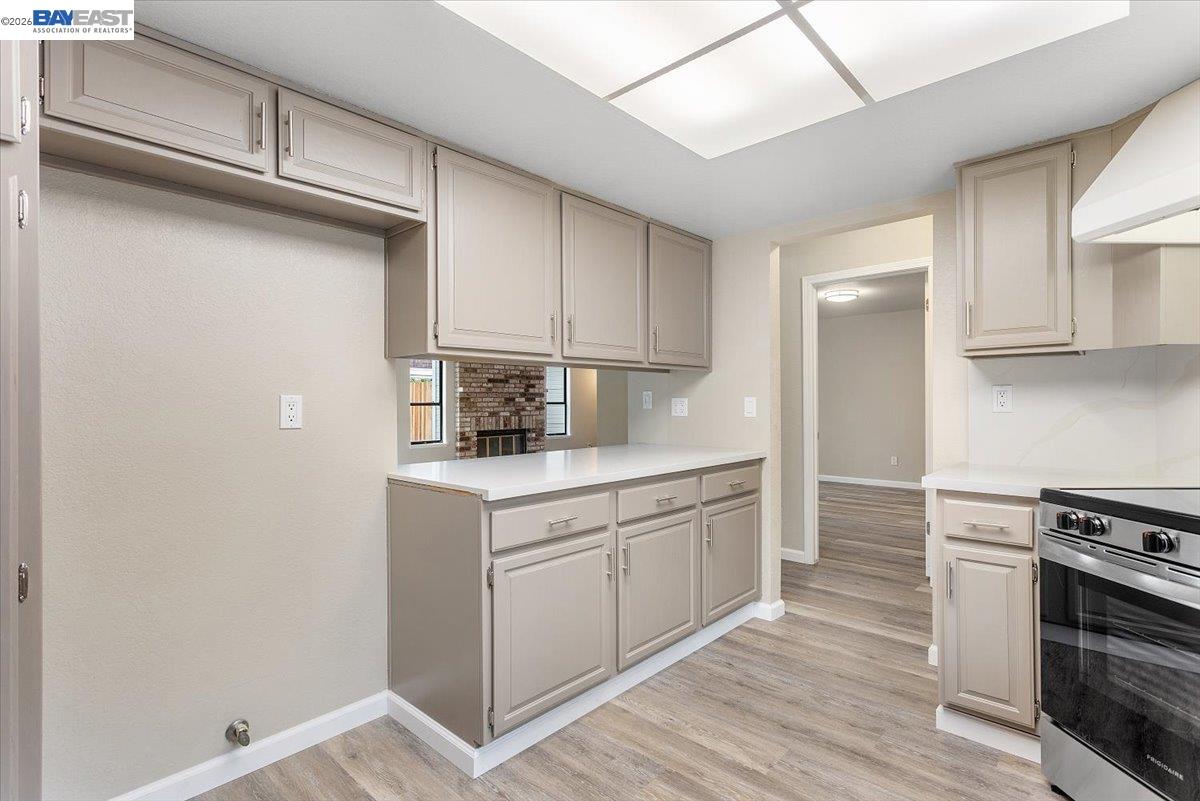 1135 Tiffany Lane