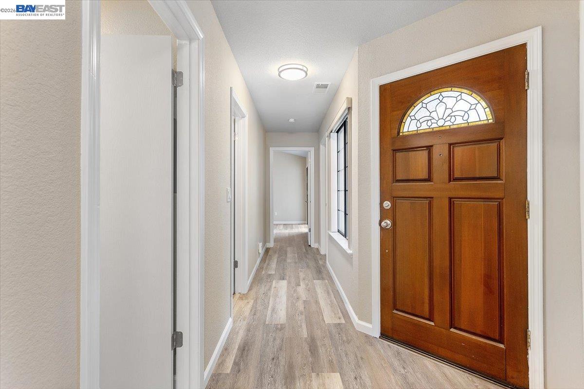1135 Tiffany Lane