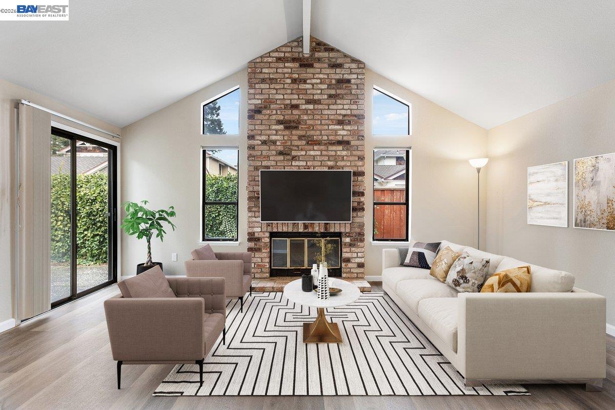 1135 Tiffany Lane