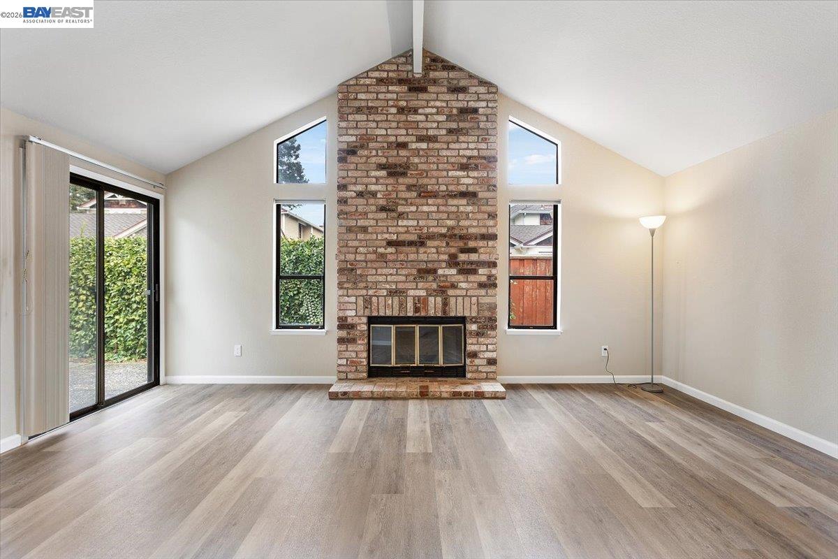1135 Tiffany Lane