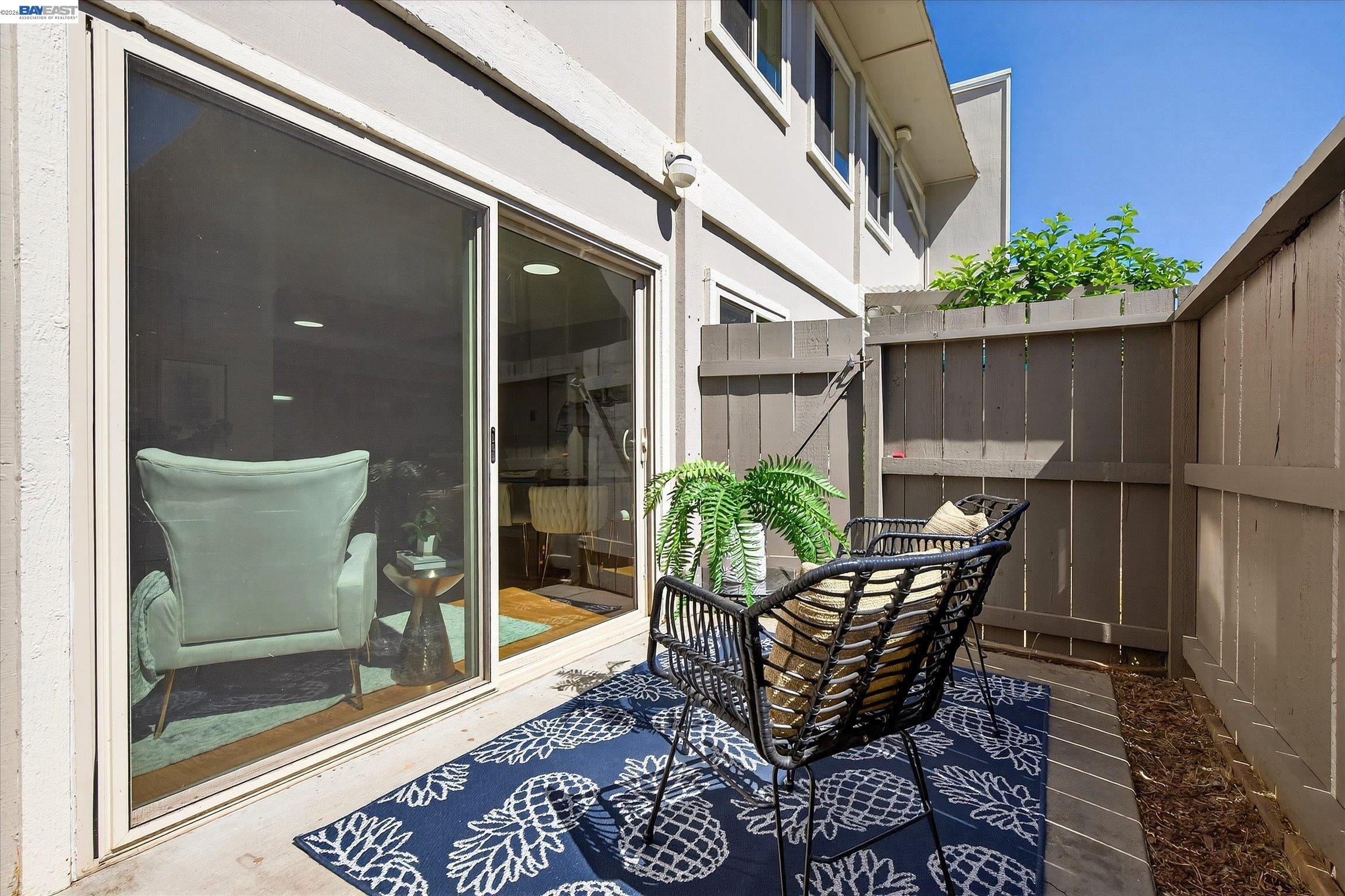 530 La Conner Dr # 14