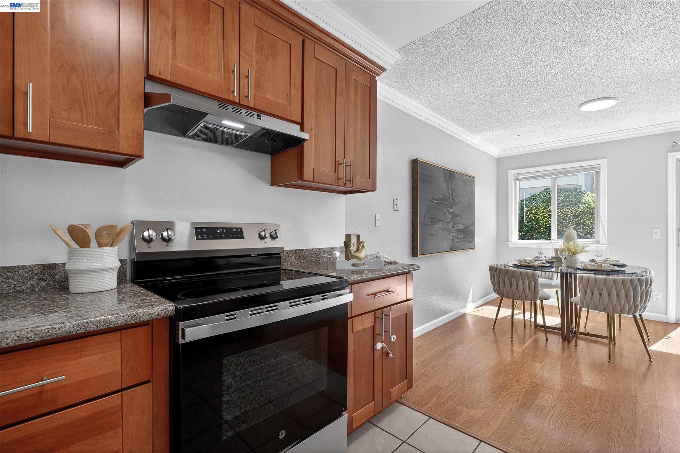 530 La Conner Dr # 14