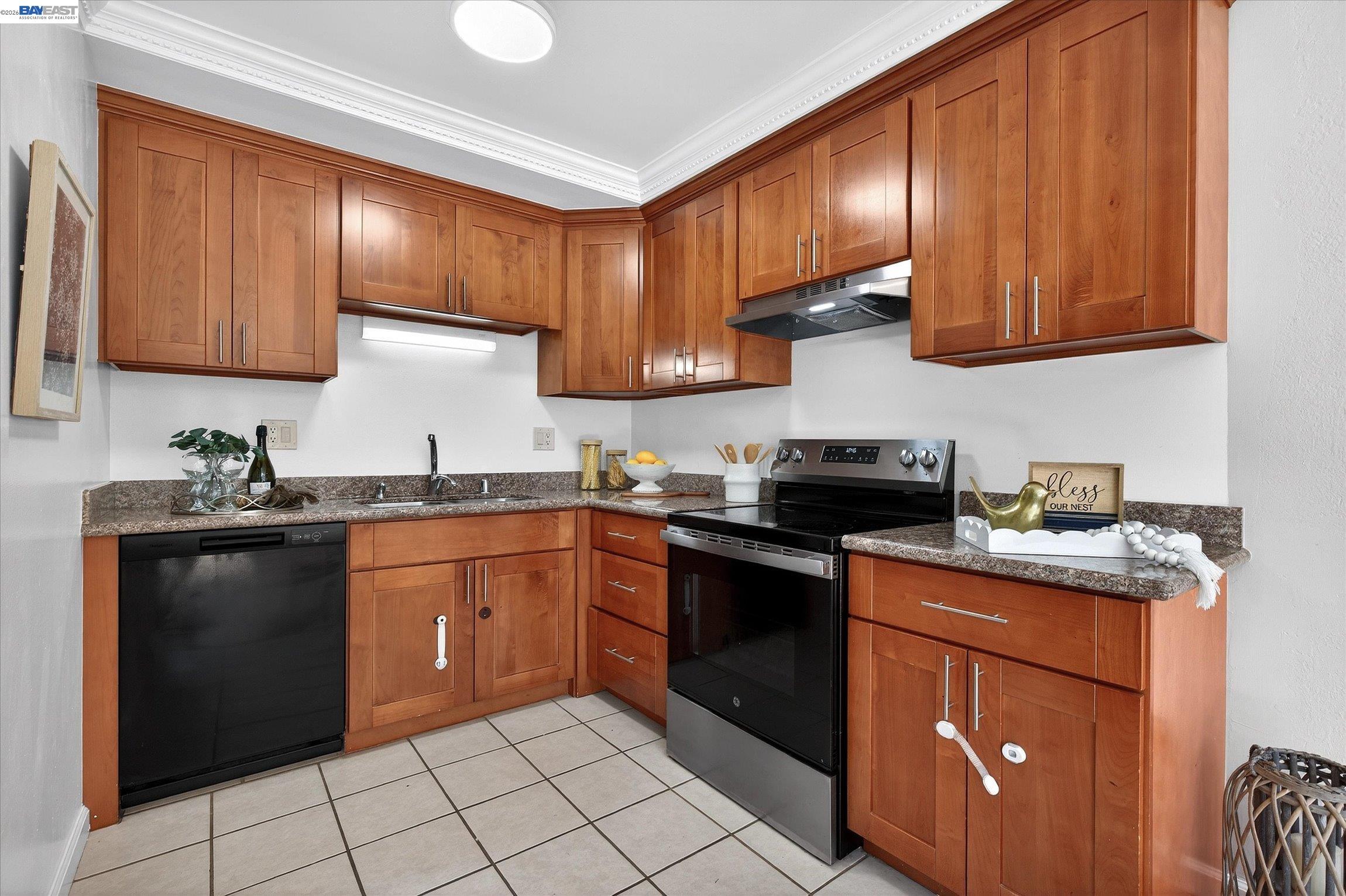 530 La Conner Dr # 14