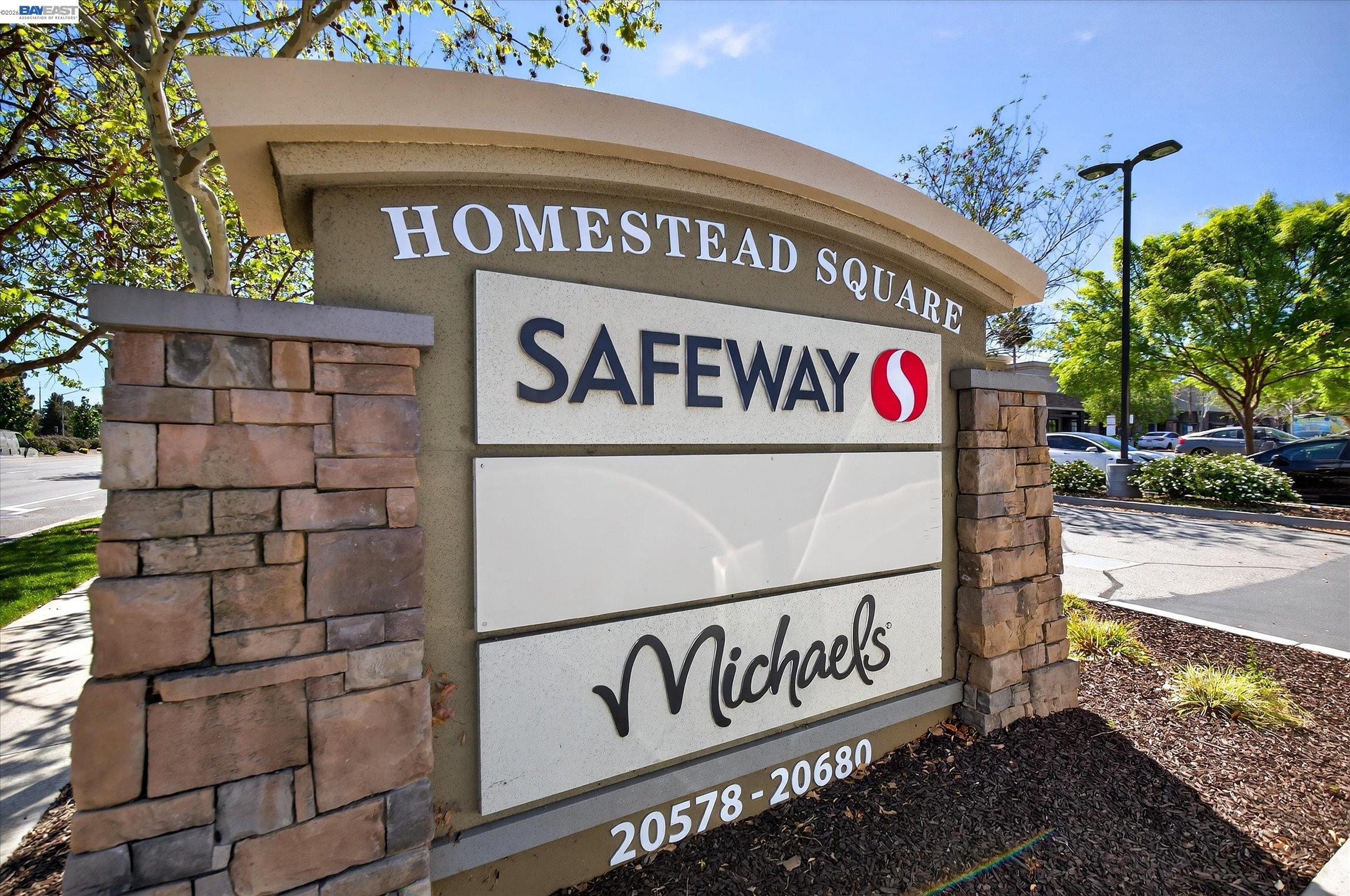 530 La Conner Dr # 14