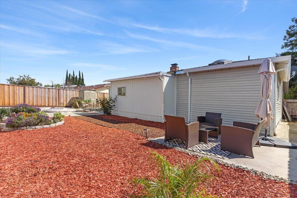 850 Birchwood Drive