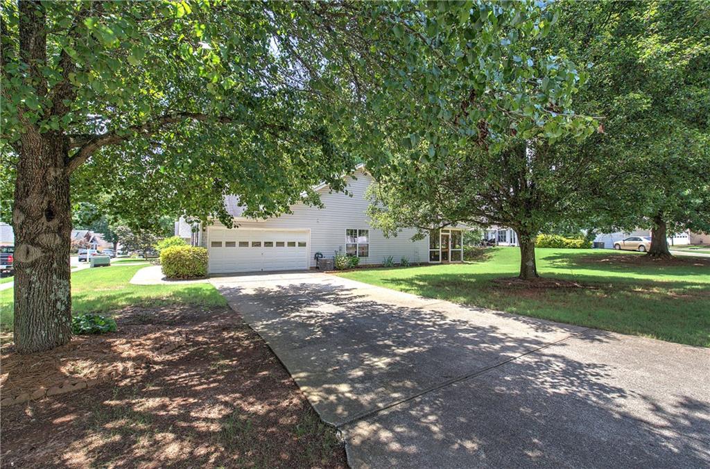 3285 Liberty Commons Drive NW