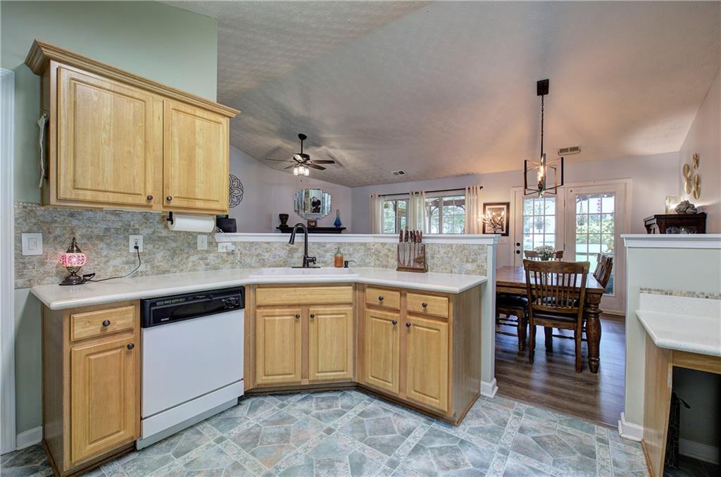 3285 Liberty Commons Drive NW