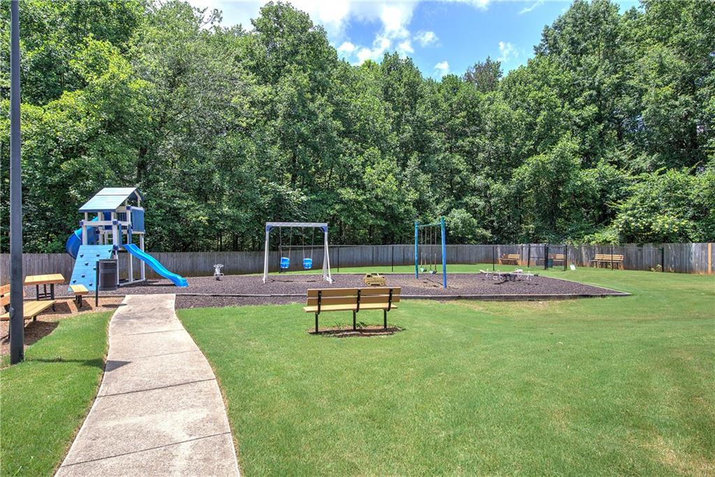 3285 Liberty Commons Drive NW