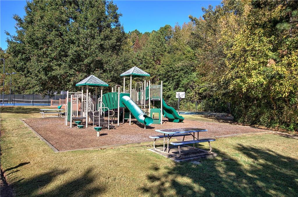 4978 Arbor View Parkway NW