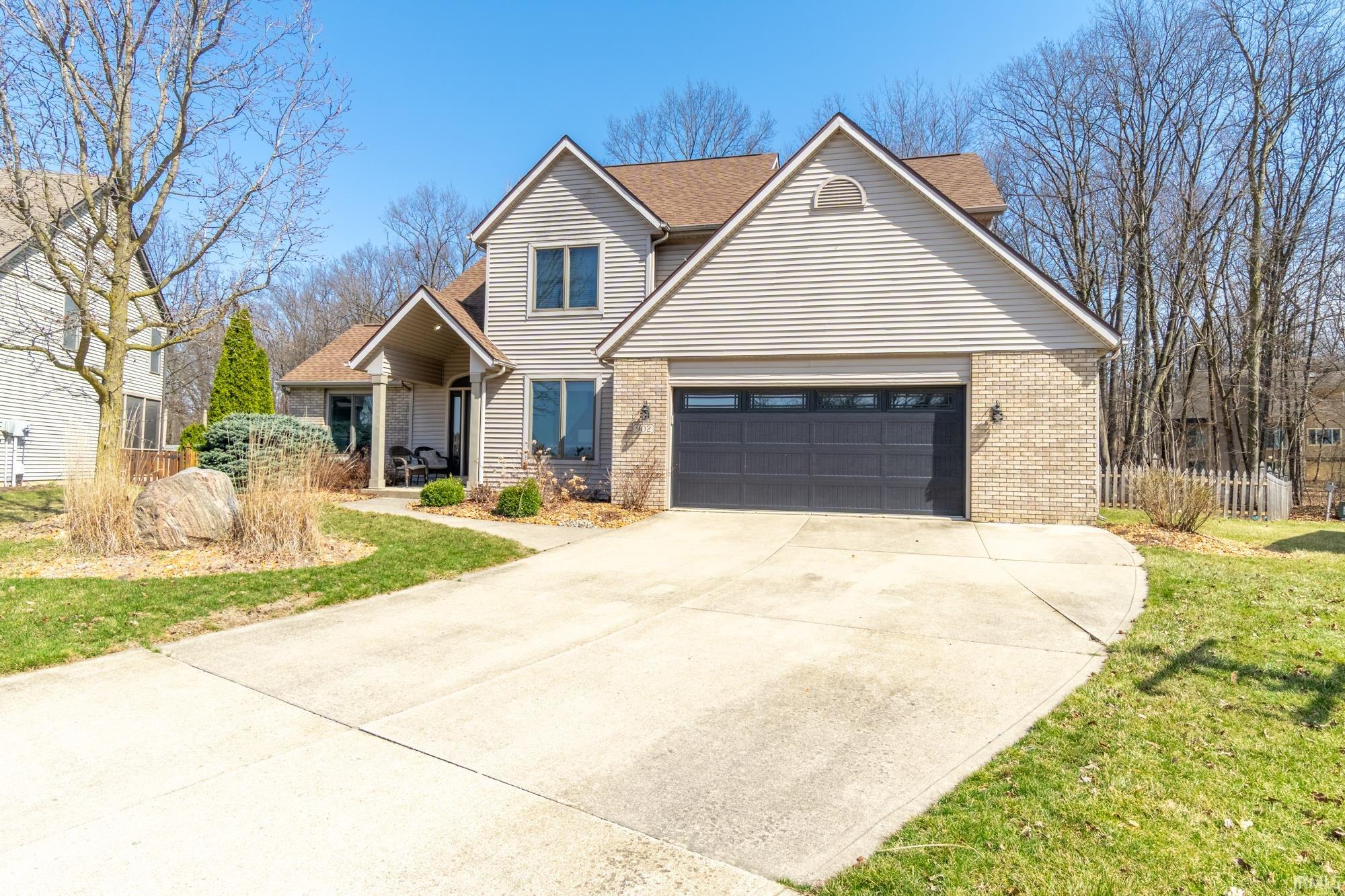 902 Hemingford Court