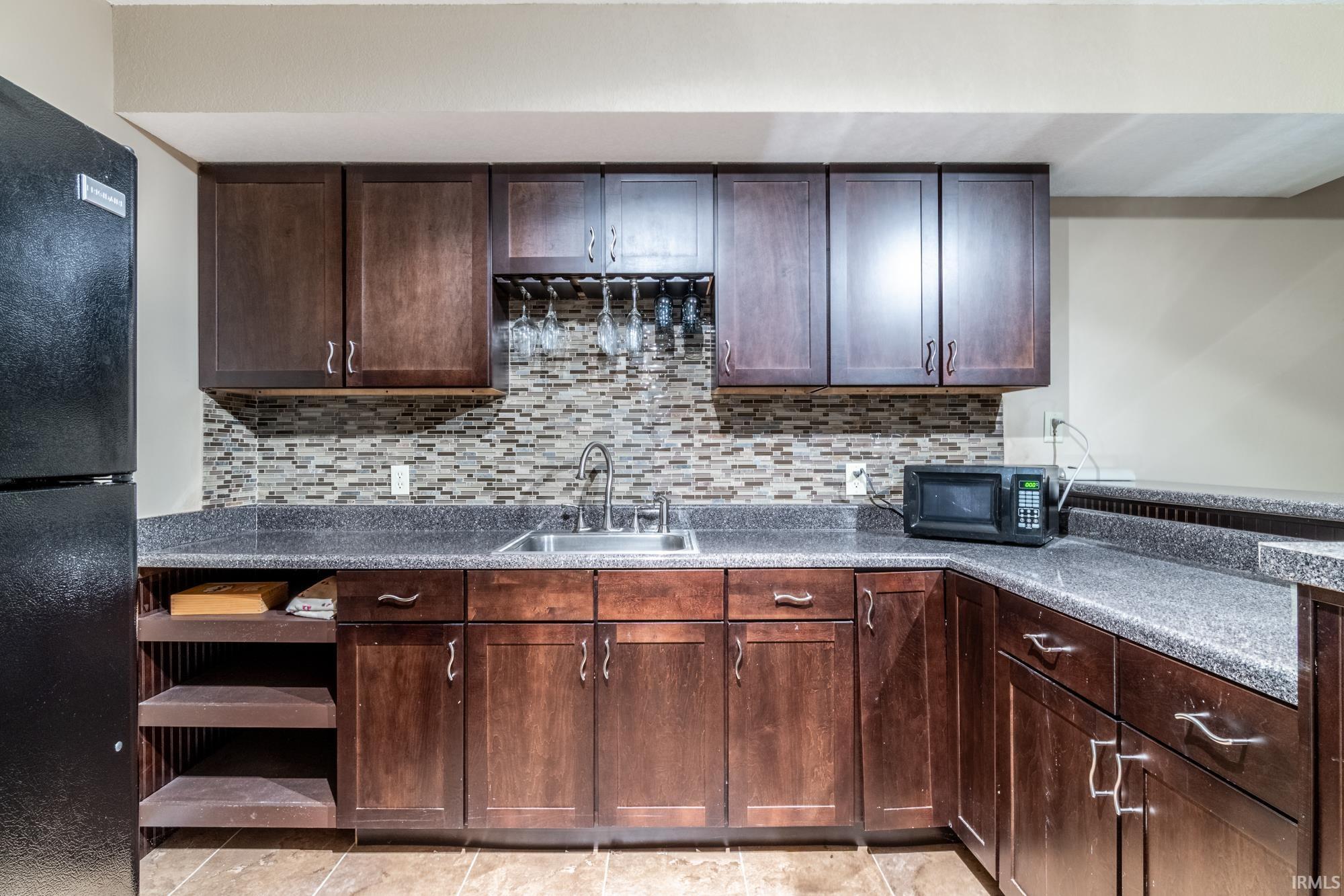 902 Hemingford Court