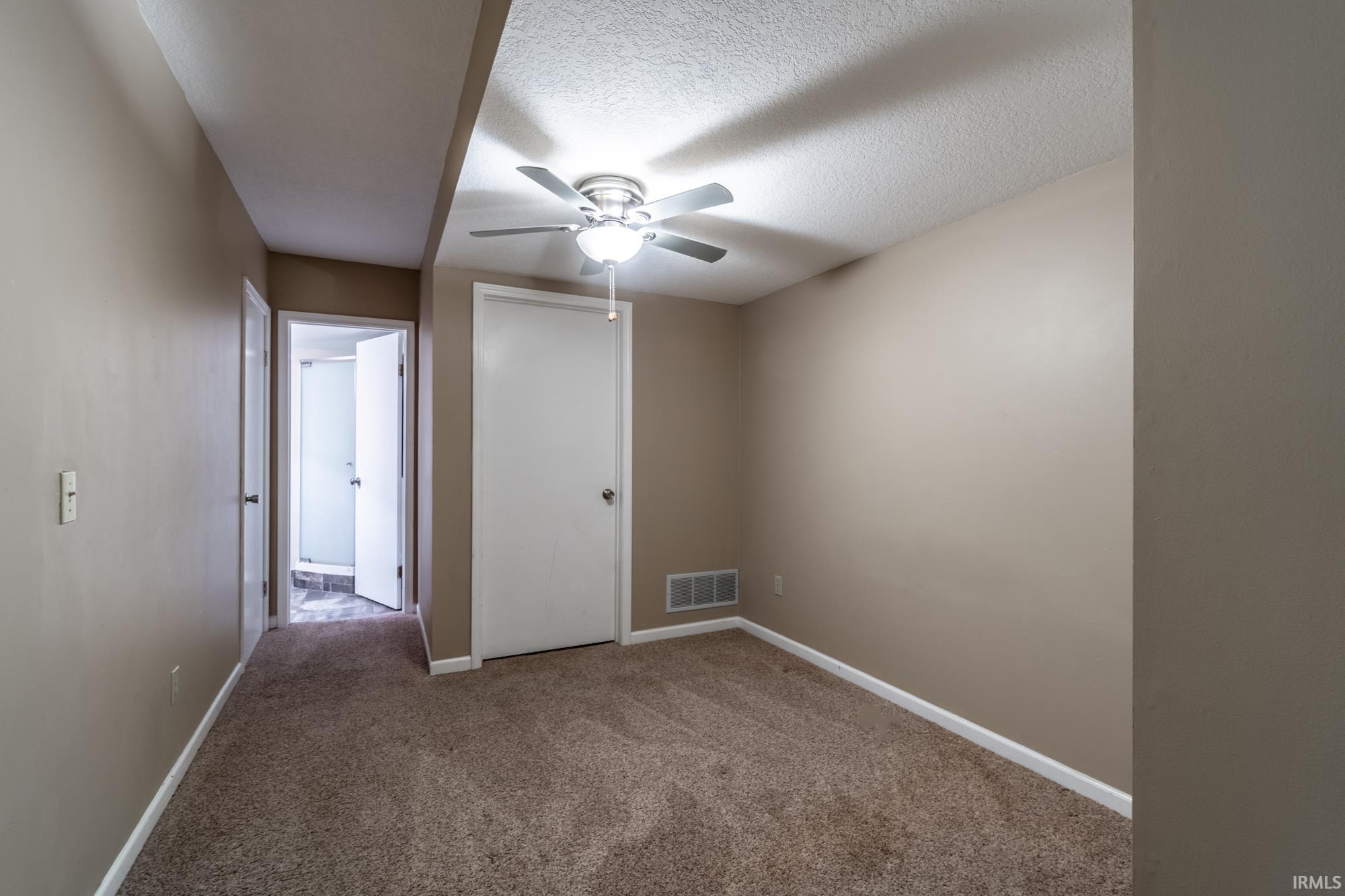 902 Hemingford Court