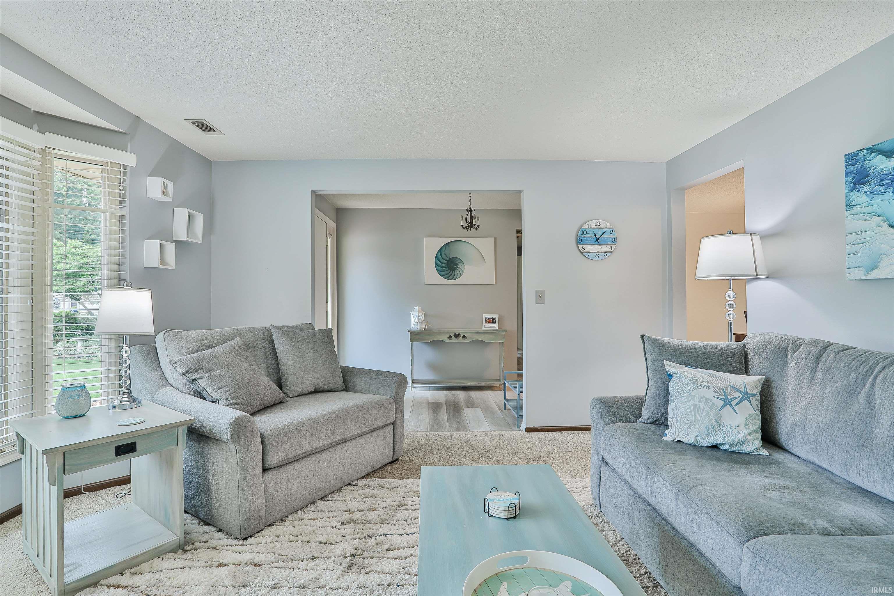 1402 Ivy Court