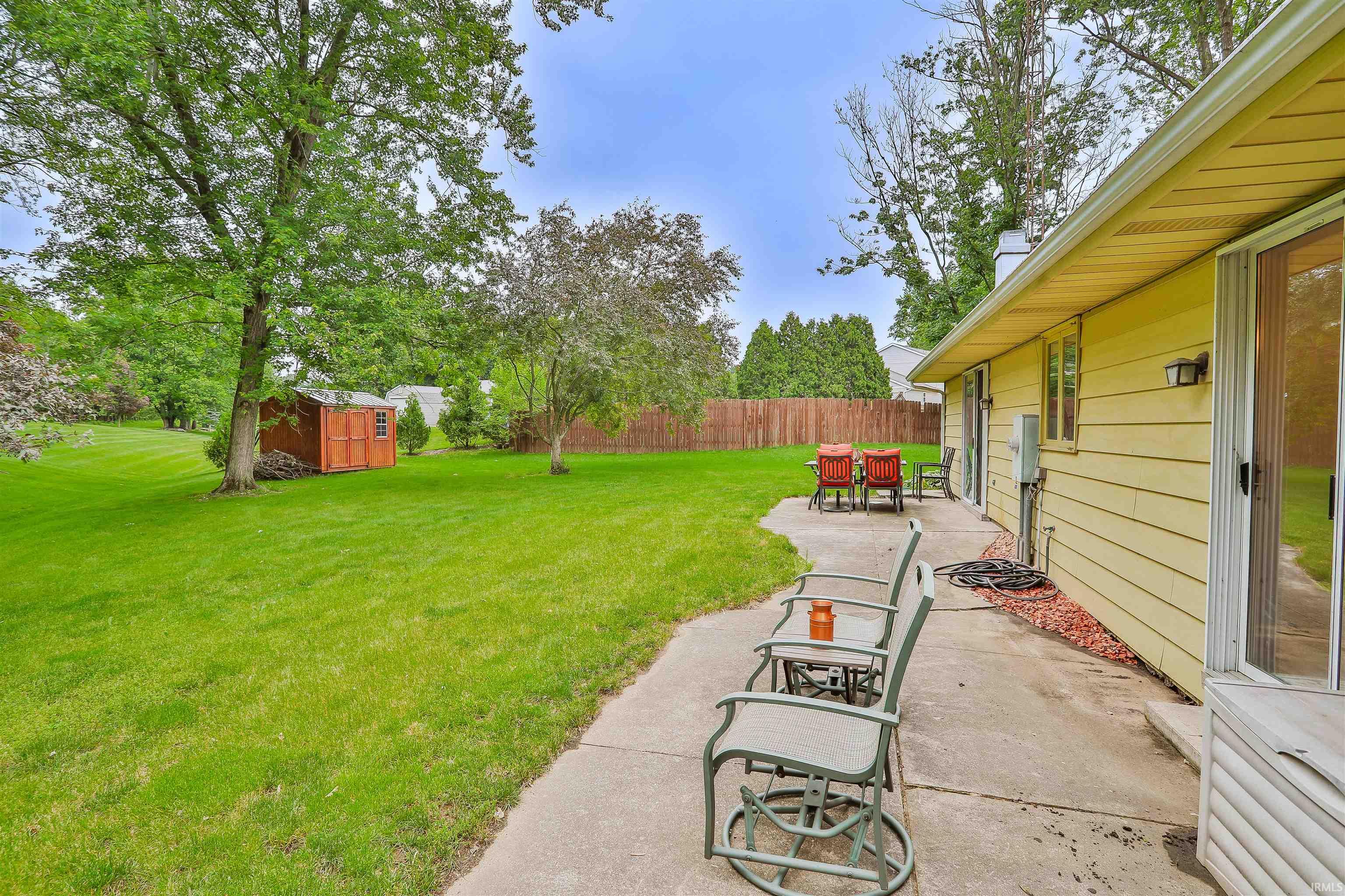 1402 Ivy Court
