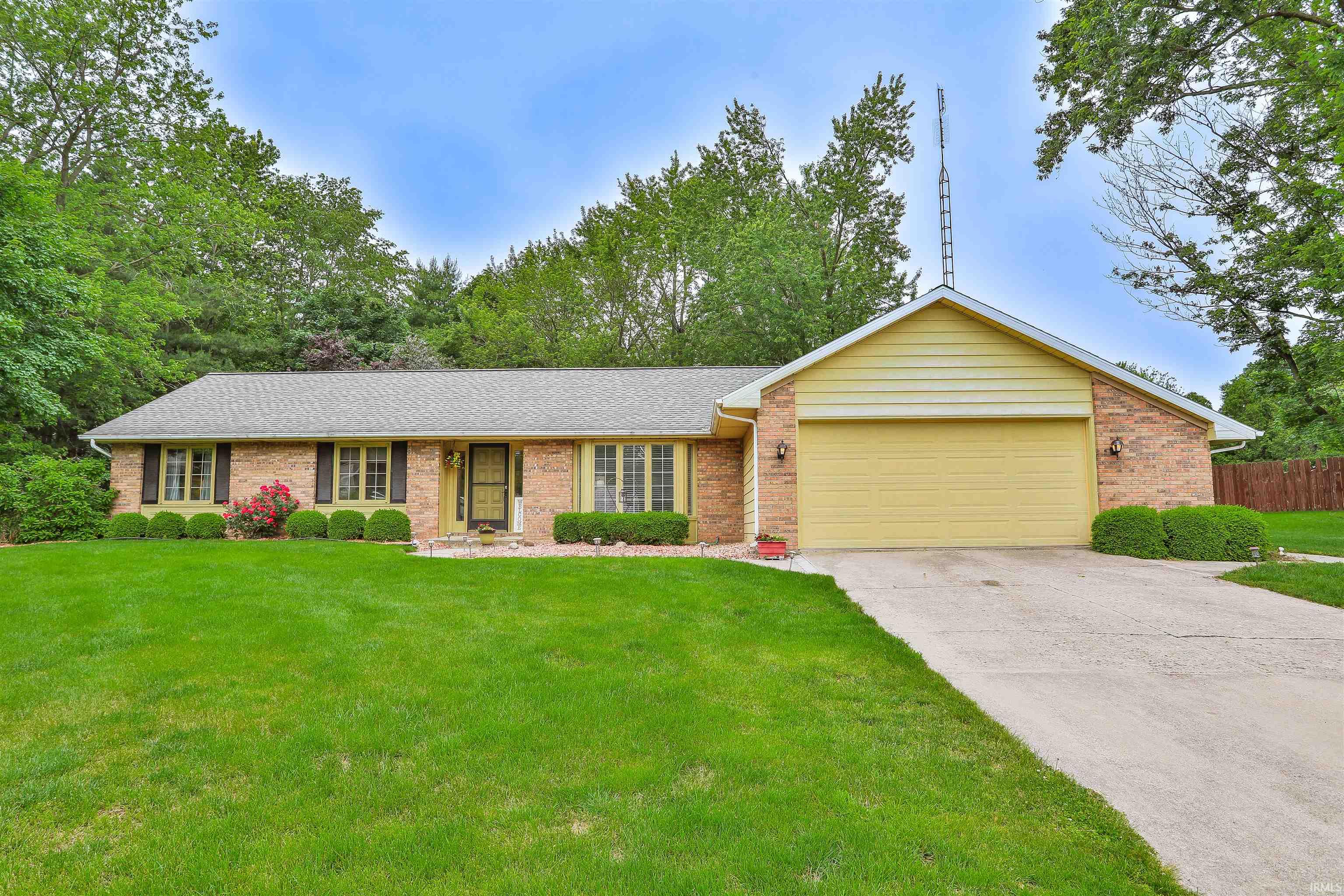 1402 Ivy Court