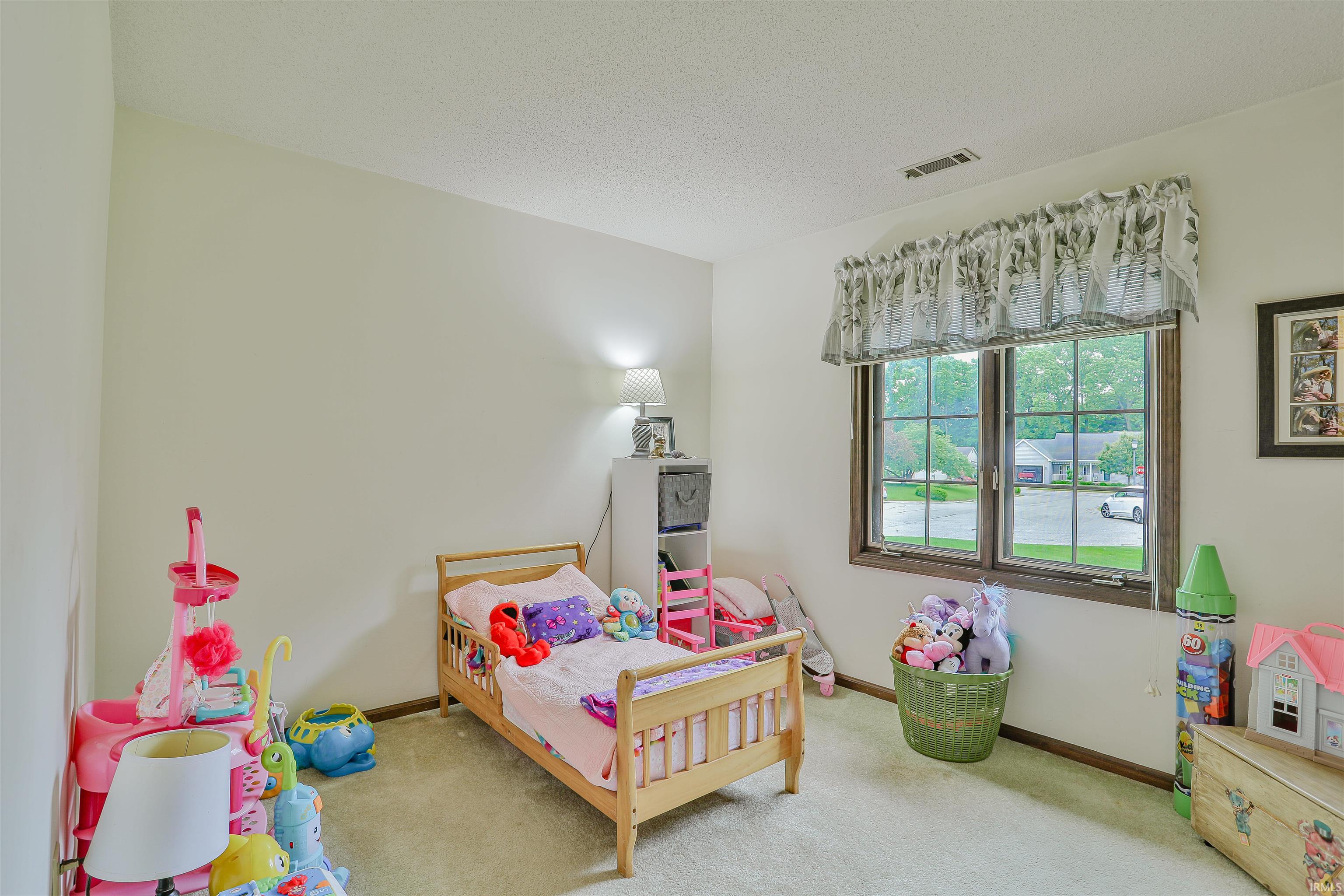 1402 Ivy Court
