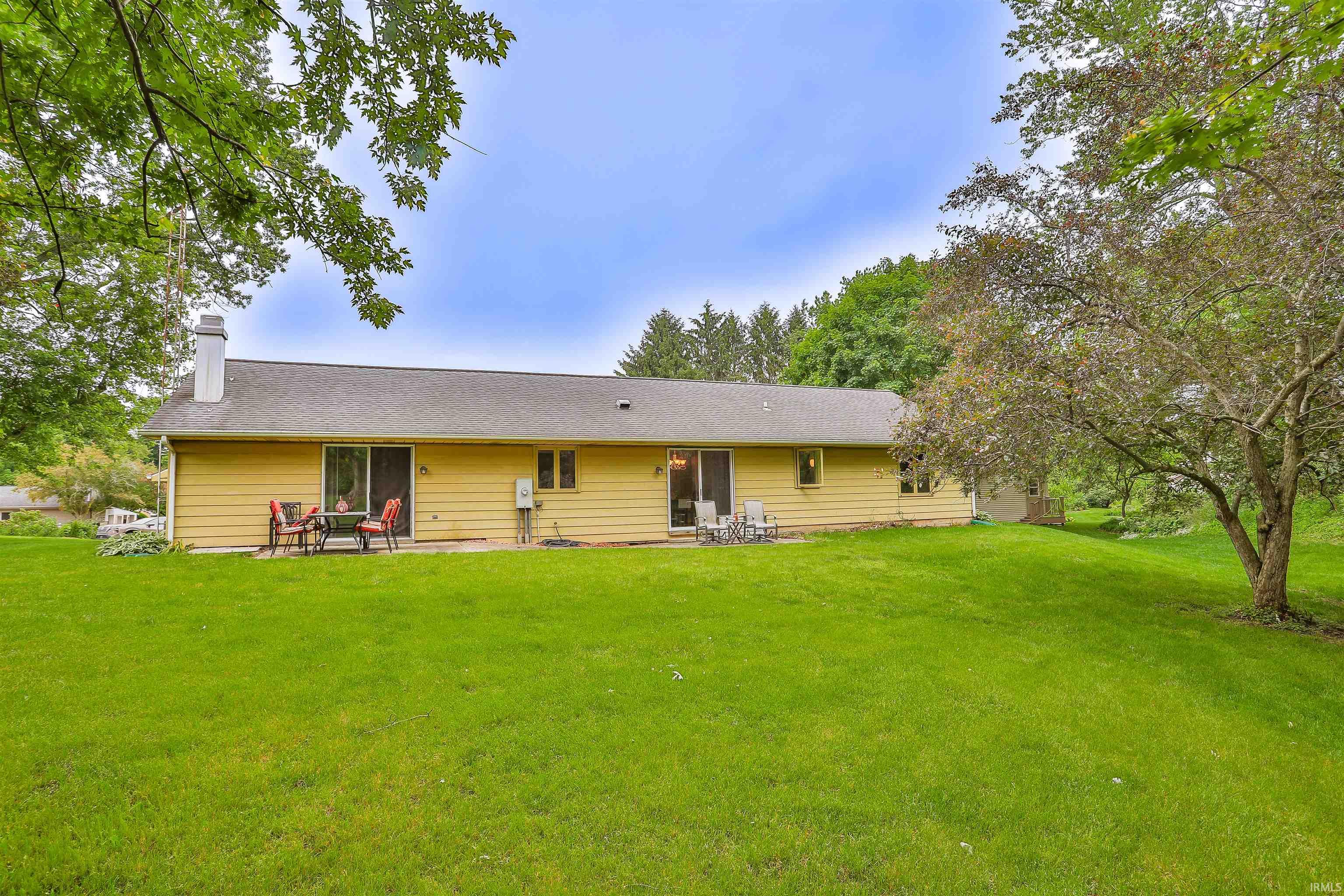 1402 Ivy Court