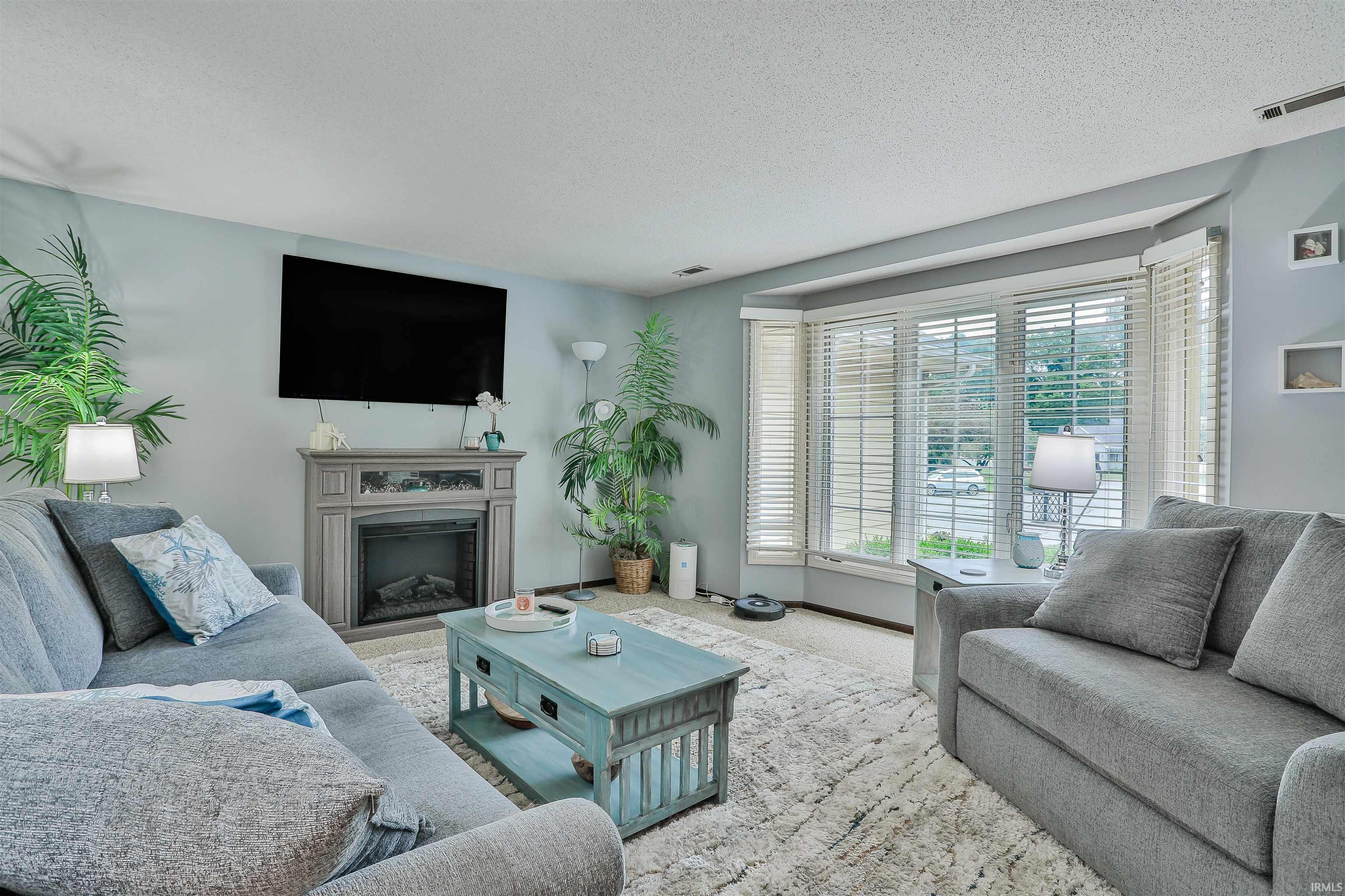 1402 Ivy Court