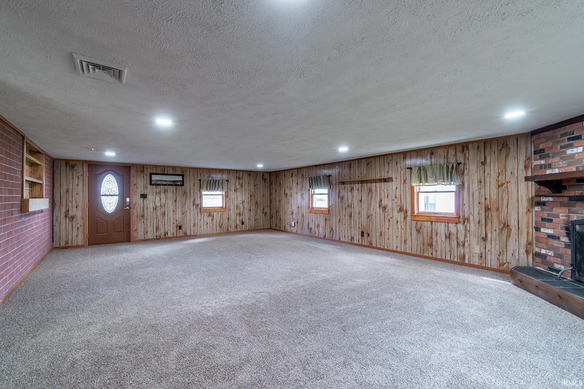 2399 N 700 E Road
