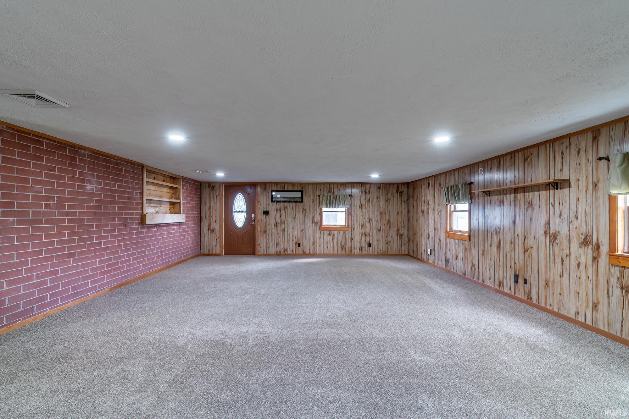 2399 N 700 E Road
