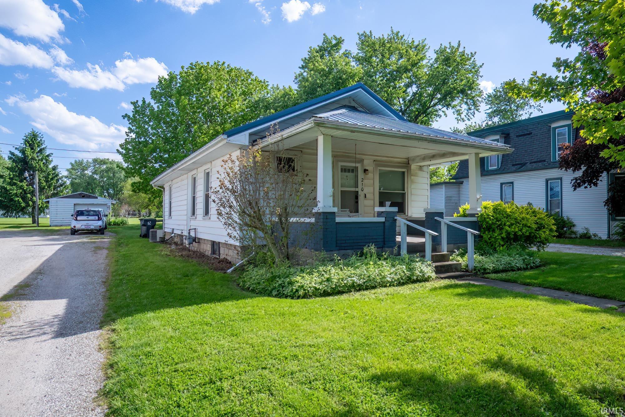 210 E Prairie Street