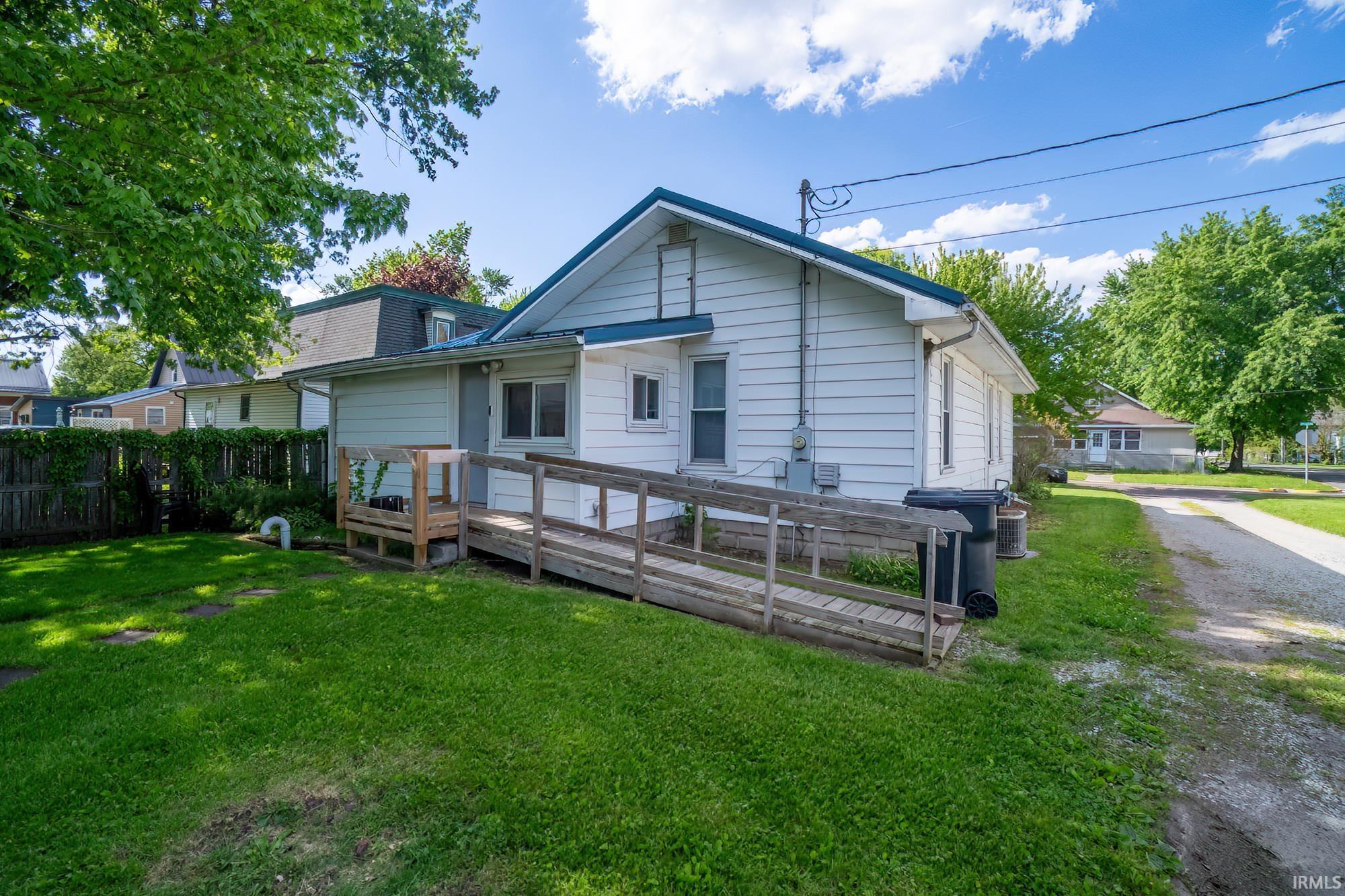 210 E Prairie Street