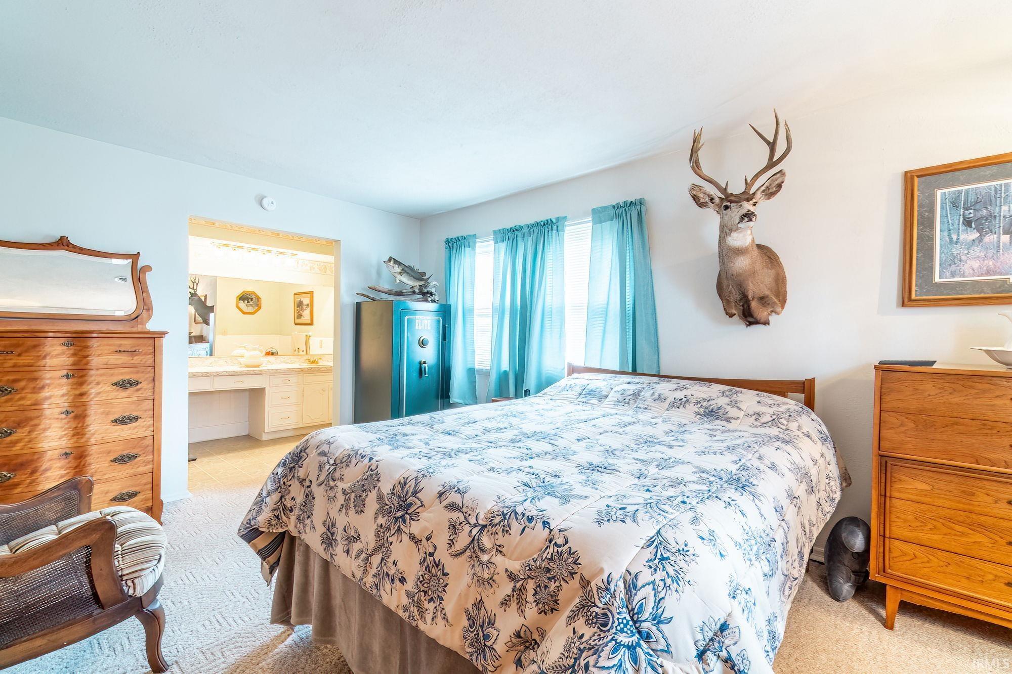 401 Meadow Lane