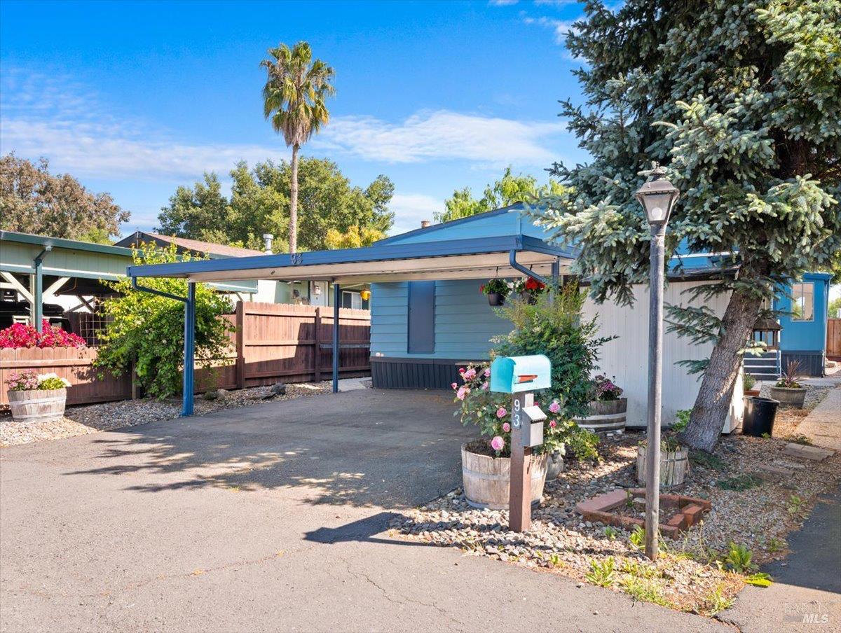 93 Walnut Circle